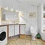 بيت للعطل 3 Bedroom Lovely In