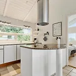 3 Bedroom Lovely In *
