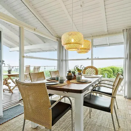 3 Bedroom Lovely In *
